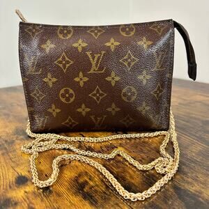 Louis Vuitton Monogram Pochette Toilette 19 Bag Pouch Cosmetics Toiletry Vintage